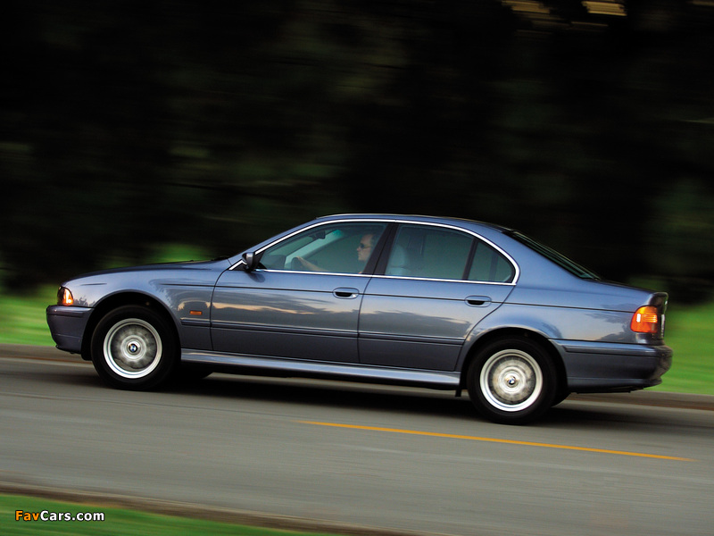 BMW 530i Sedan US-spec (E39) 2000–03 pictures (800 x 600)