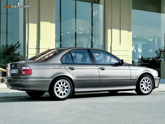 BMW 530i Sedan (E39) 2000–03 wallpapers (640 x 480)