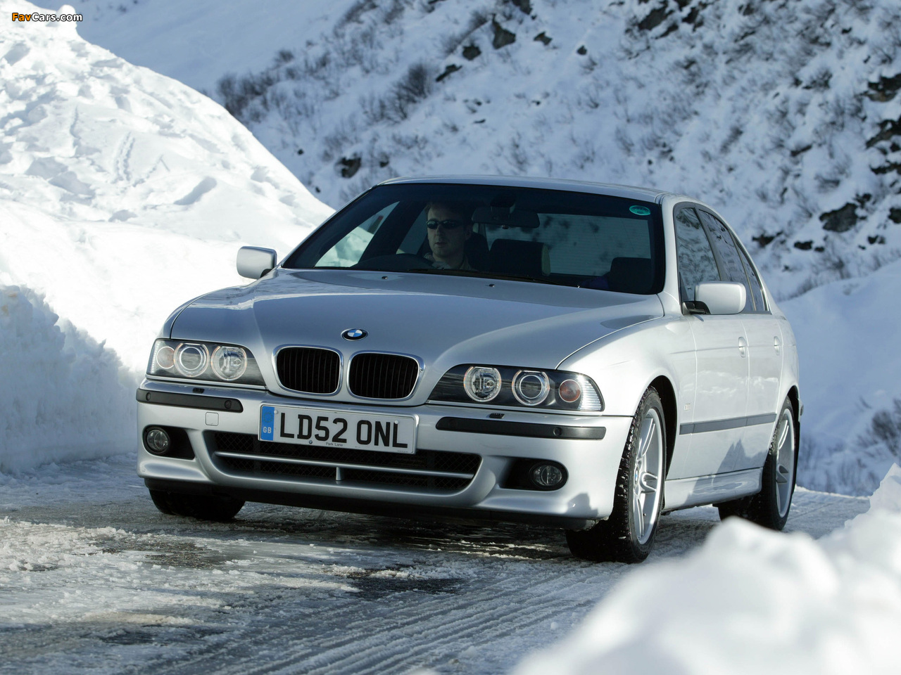 BMW 530d Sedan M Sports Package (E39) 2002 wallpapers (1280 x 960)