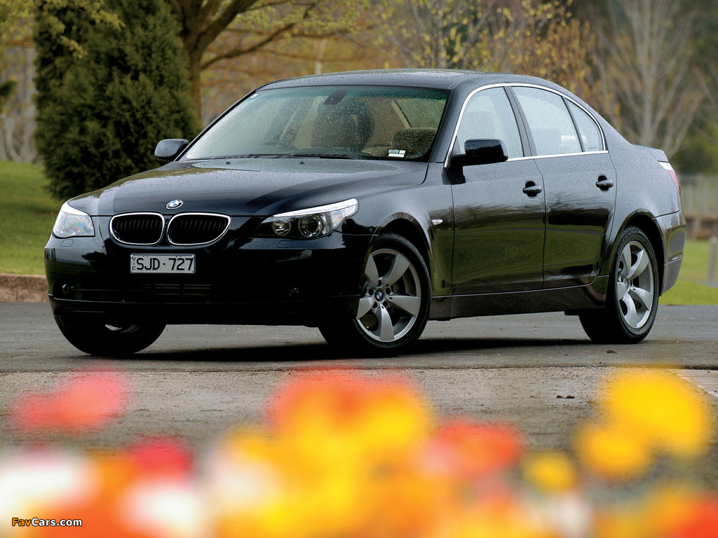 BMW 530i Sedan AU-spec (E60) 2003–07 images (1024 x 768)