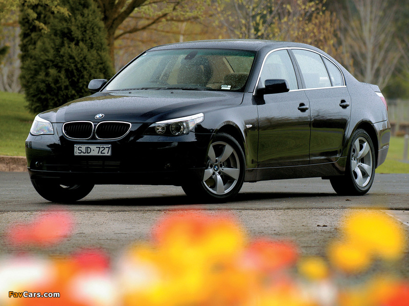 BMW 530i Sedan AU-spec (E60) 2003–07 images (800 x 600)