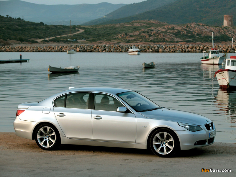 BMW 5 Series Sedan (E60) 2003–07 photos (800 x 600)