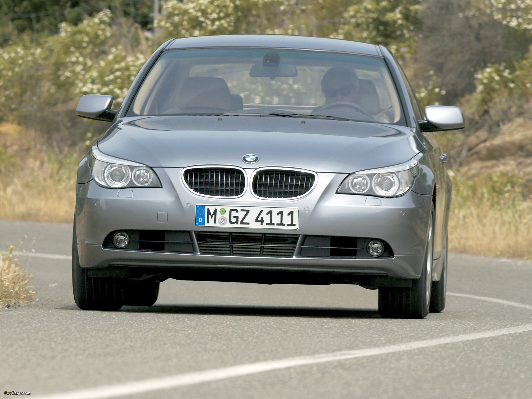 BMW 5 Series Sedan (E60) 2003–07 pictures (2048 x 1536)