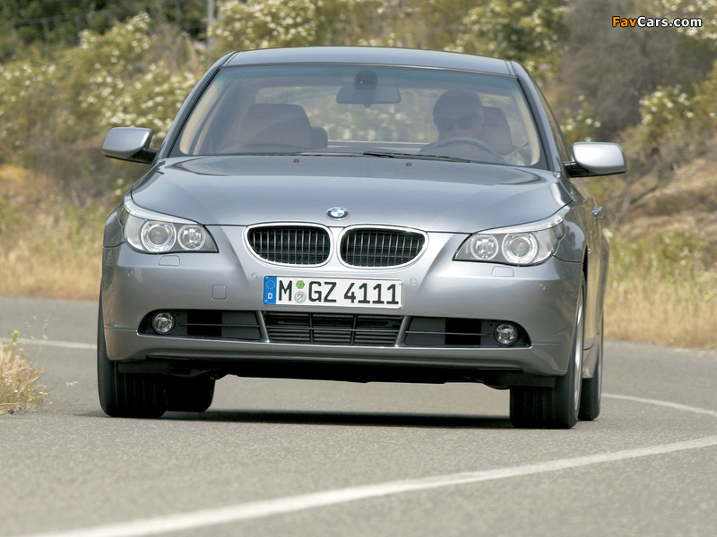 BMW 5 Series Sedan (E60) 2003–07 pictures (800 x 600)