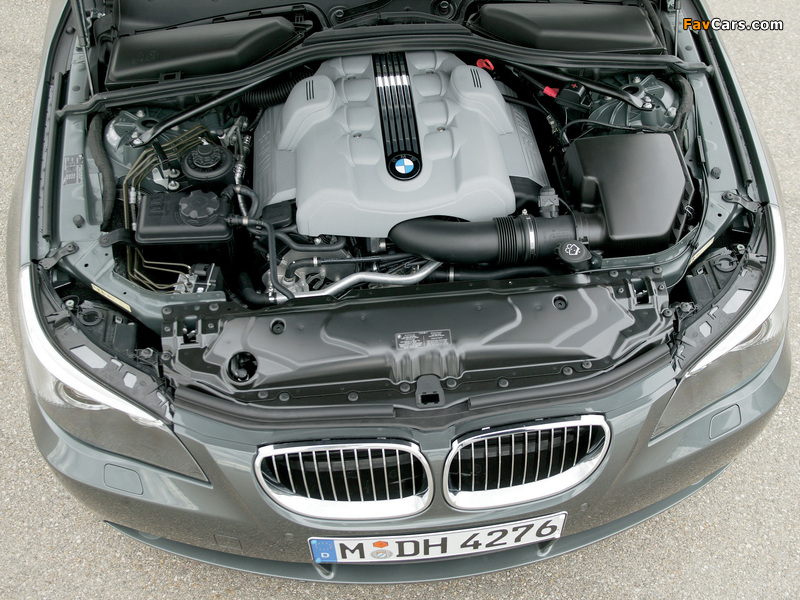 BMW 545i Touring (E61) 2004–05 images (800 x 600)