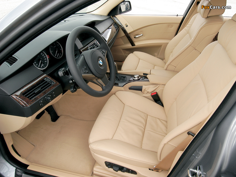 BMW 530d Touring (E61) 2004–07 images (800 x 600)