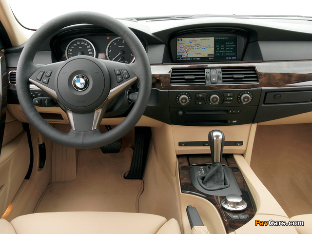 BMW 530d Touring (E61) 2004–07 pictures (640 x 480)