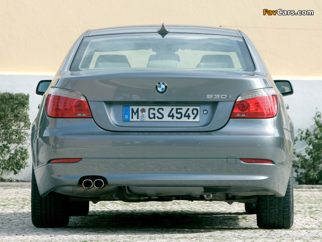 BMW 530i Sedan (E60) 2007–10 images (640 x 480)
