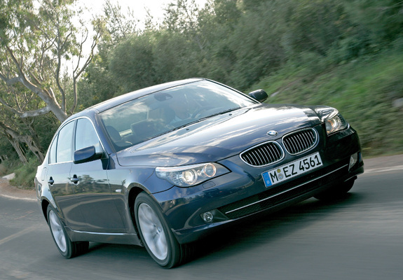 BMW 530i Sedan (E60) 2007–10 photos