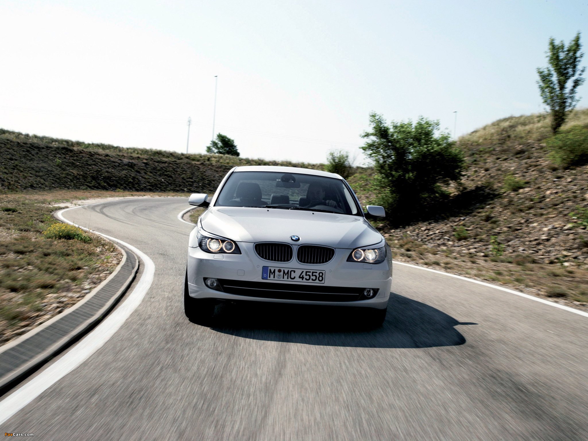 BMW 530xi Sedan (E60) 2007–10 pictures (2048 x 1536)