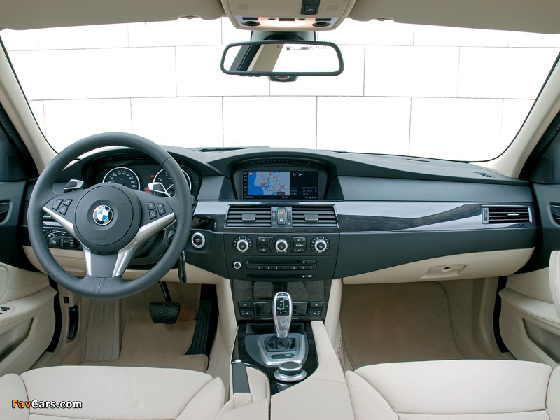 BMW 530i Sedan (E60) 2007–10 pictures (800 x 600)