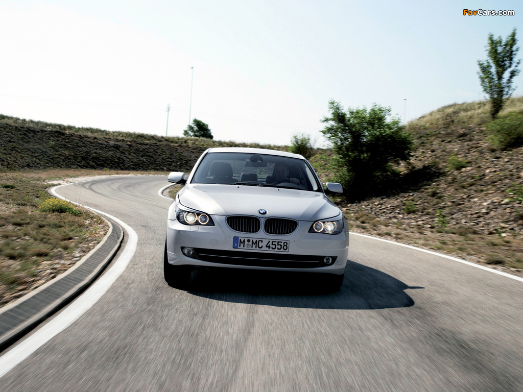 BMW 530xi Sedan (E60) 2007–10 pictures (1024 x 768)
