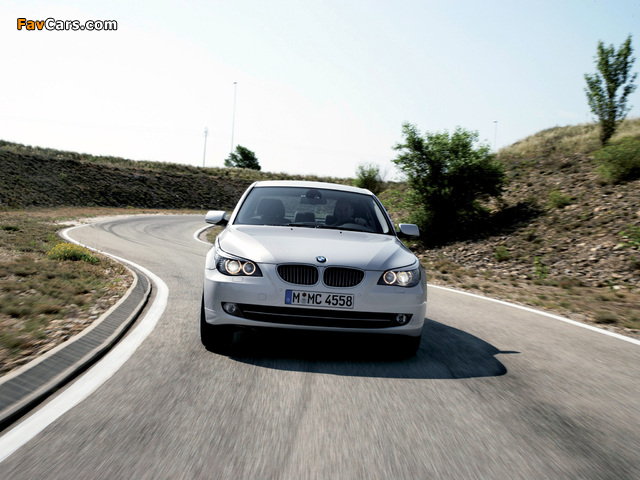BMW 530xi Sedan (E60) 2007–10 pictures (640 x 480)