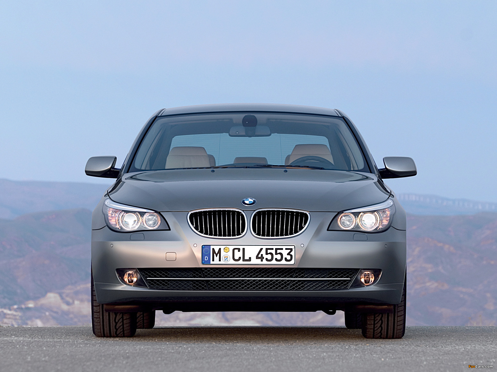 BMW 530i Sedan (E60) 2007–10 wallpapers (2048 x 1536)