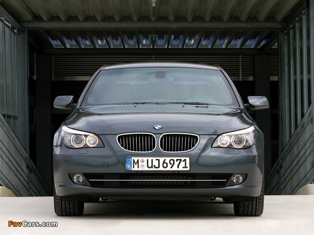 BMW 5 Series Security (E60) 2008–10 wallpapers (640 x 480)