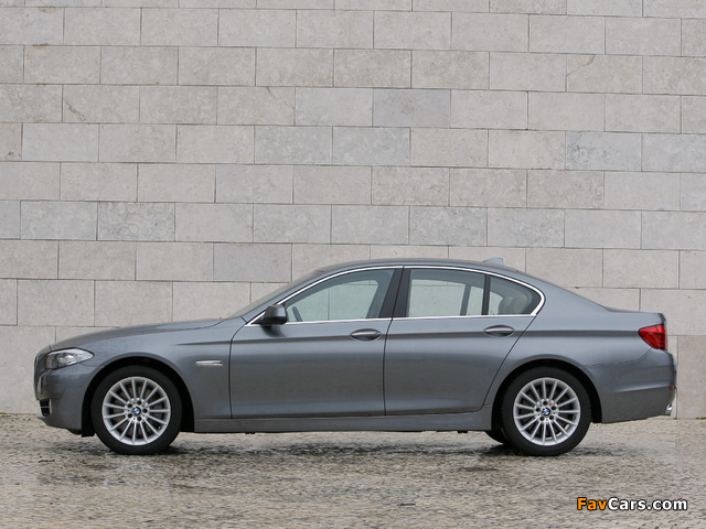 BMW 535i Sedan (F10) 2010–13 images (640 x 480)