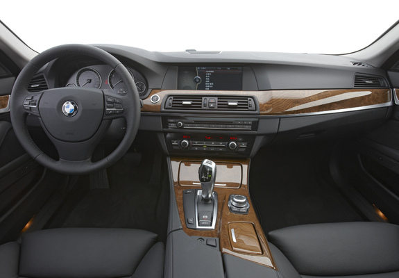 BMW 528Li (F10) 2010 images