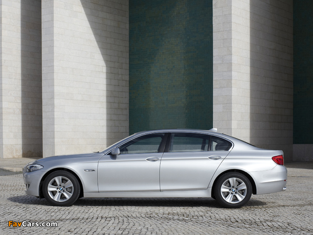 BMW 528Li (F10) 2010 images (640 x 480)