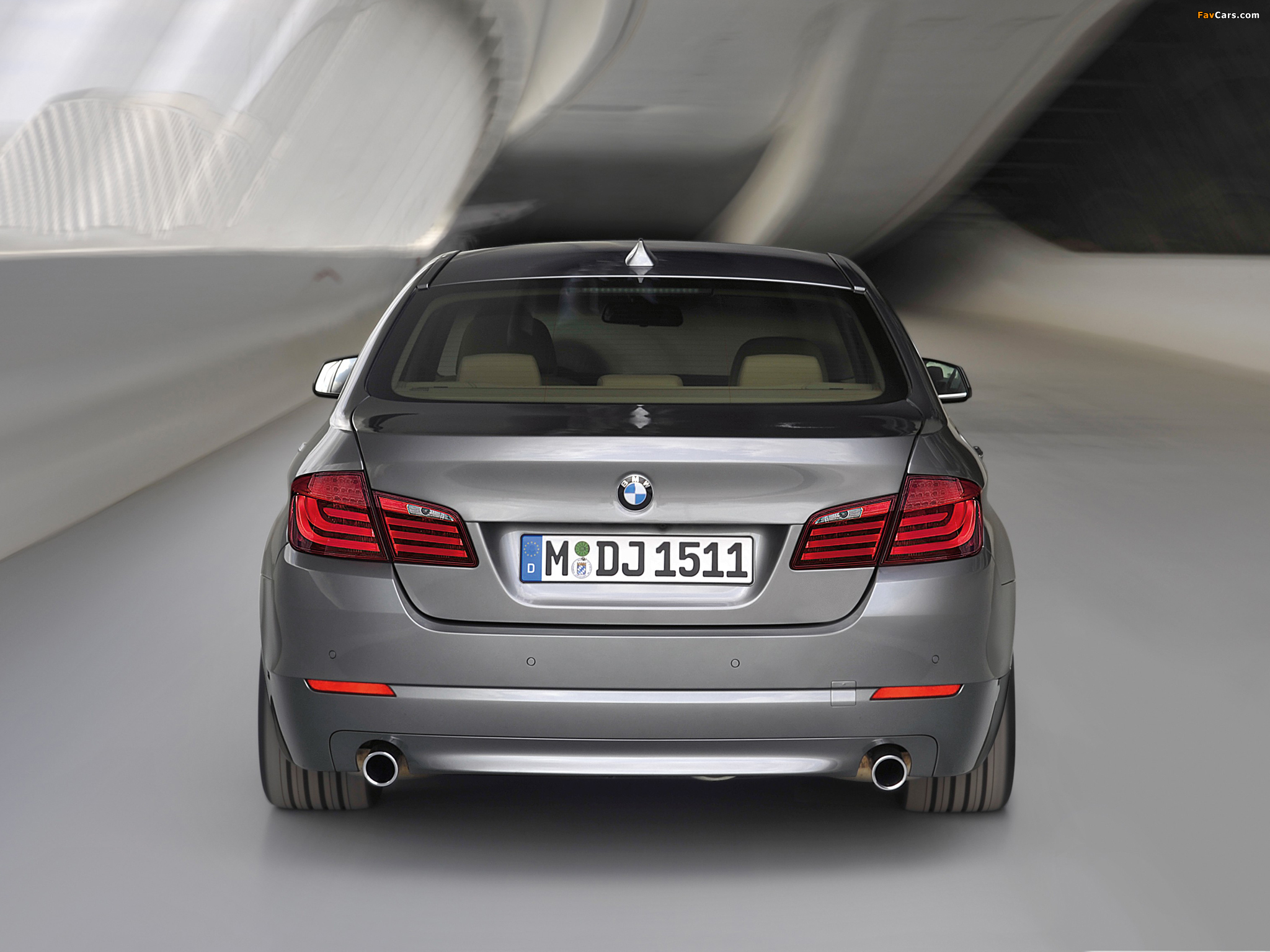 BMW 535i Sedan (F10) 2010–13 photos (2048 x 1536)