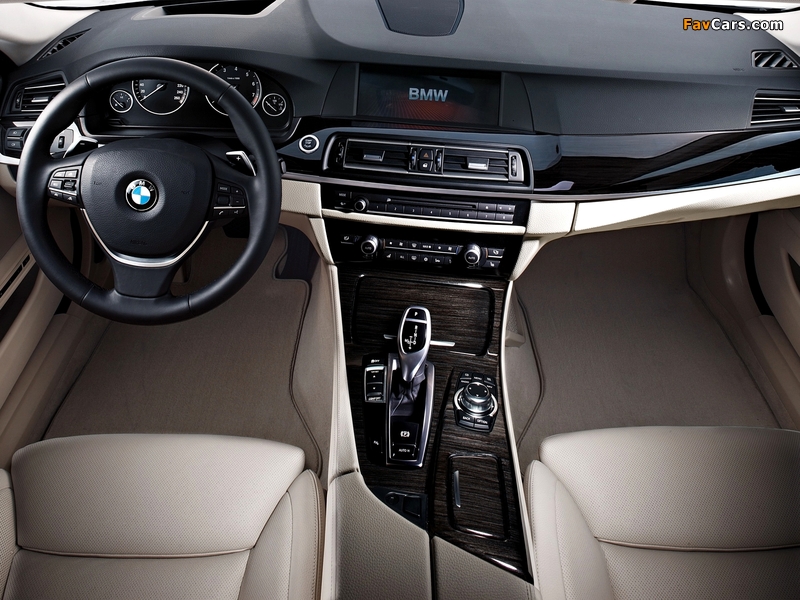 BMW 535i Sedan (F10) 2010–13 photos (800 x 600)