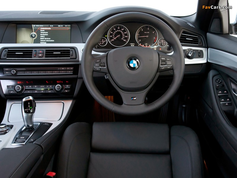 BMW 525d Touring M Sports Package UK-spec (F11) 2010 photos (800 x 600)