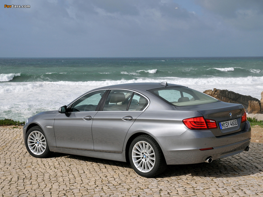 BMW 535i Sedan (F10) 2010–13 photos (1024 x 768)