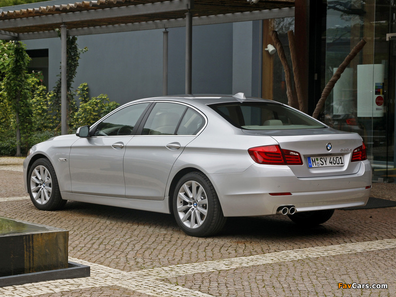BMW 530d Sedan (F10) 2010–13 photos (800 x 600)