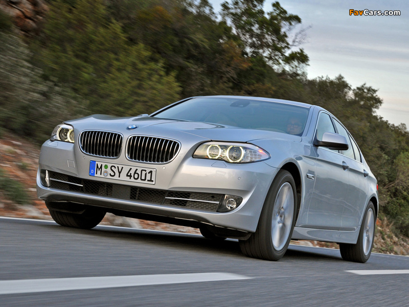 BMW 530d Sedan (F10) 2010–13 photos (800 x 600)