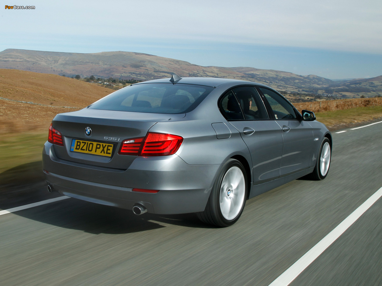 BMW 535i Sedan UK-spec (F10) 2010 pictures (1280 x 960)