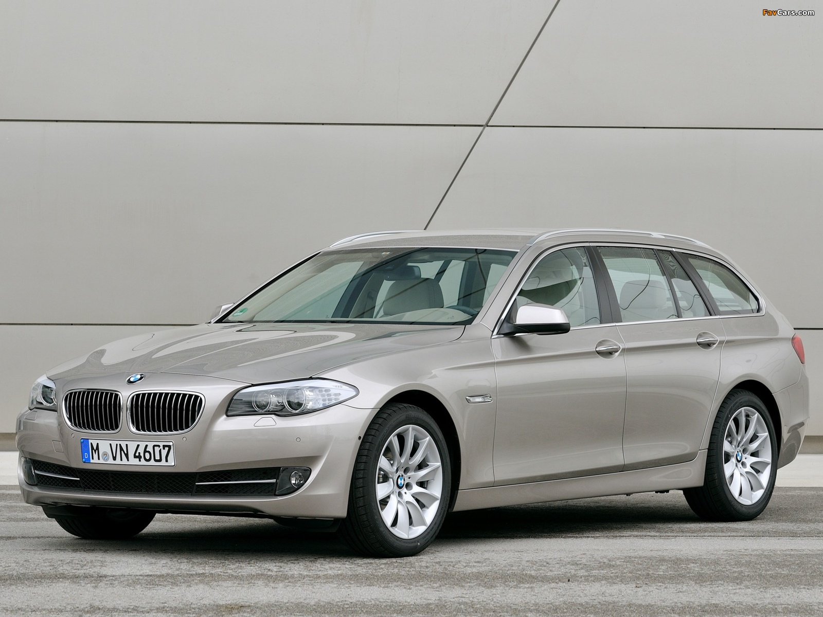 BMW 520d Touring (F11) 2010–13 pictures (1600 x 1200)