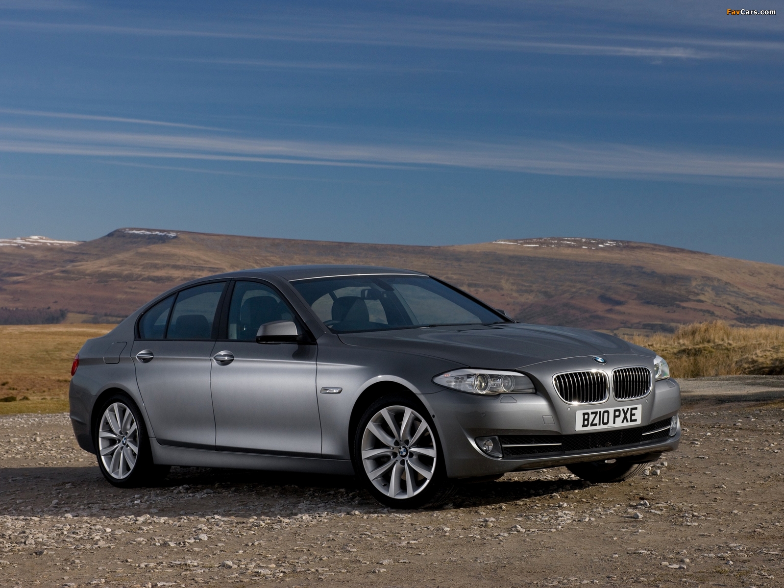 BMW 535i Sedan UK-spec (F10) 2010 wallpapers (1600 x 1200)