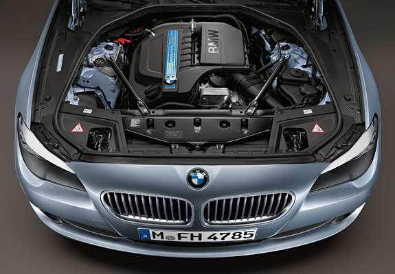 BMW ActiveHybrid 5 (F10) 2012–13 images