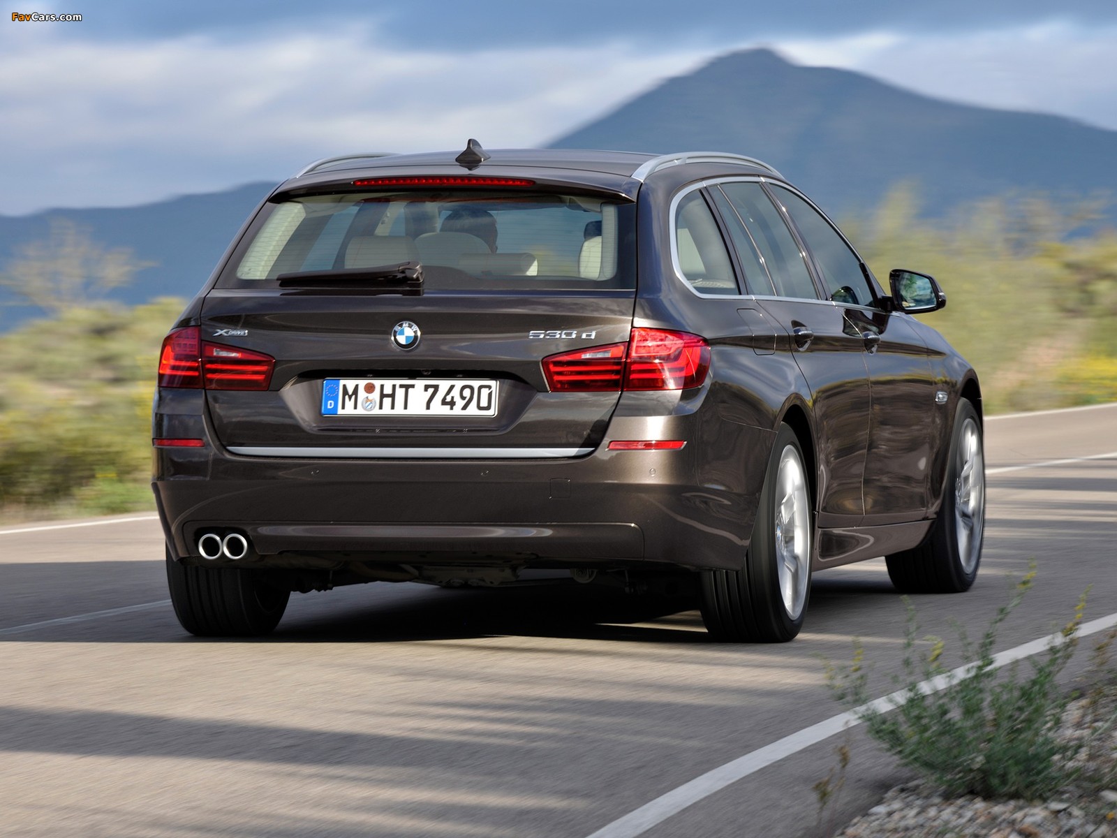 BMW 530d xDrive Touring Modern Line (F11) 2013 images (1600 x 1200)