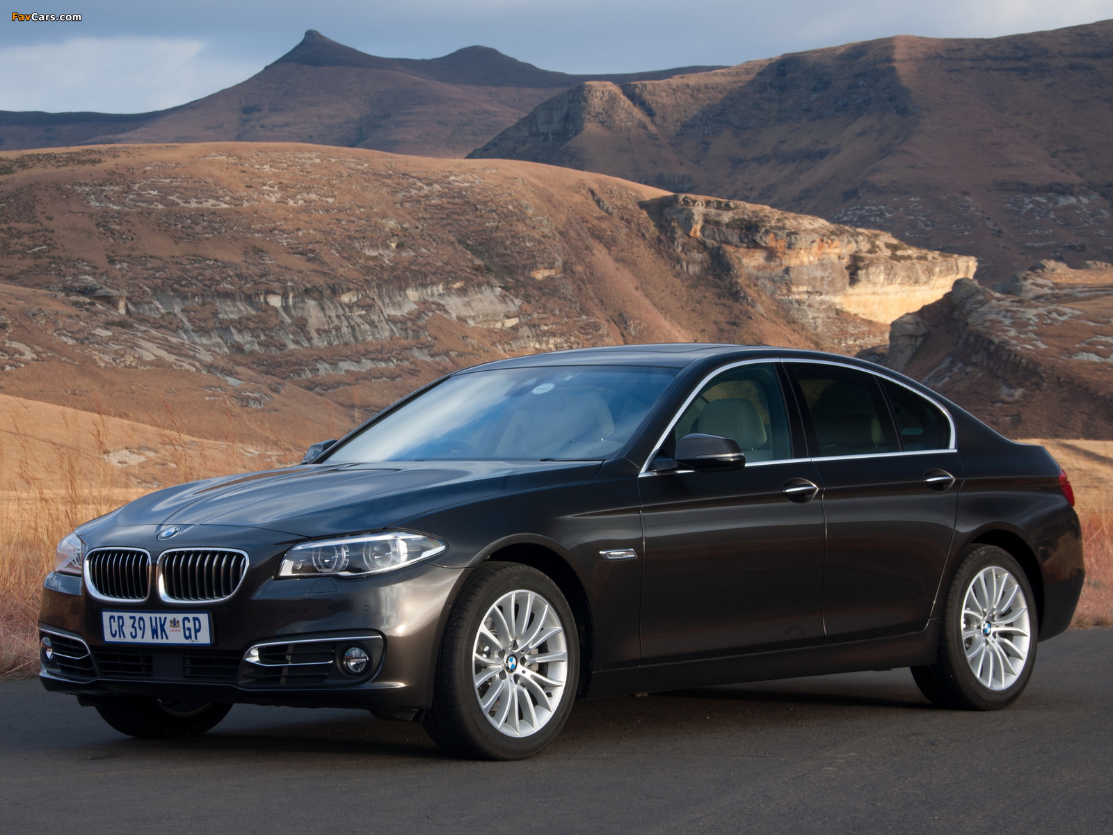 BMW 520i Sedan Luxury Line ZA-spec (F10) 2013 photos (1600 x 1200)