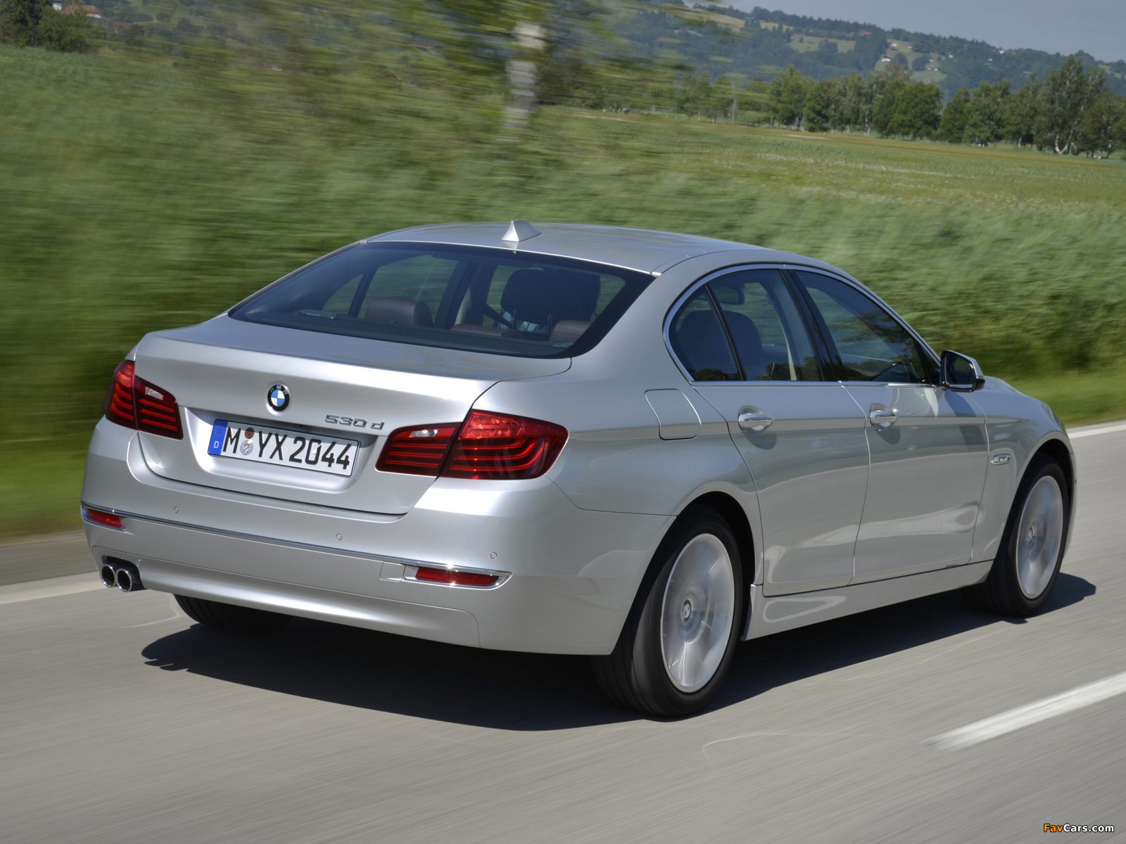 BMW 530d Sedan Luxury Line (F10) 2013 photos (1600 x 1200)
