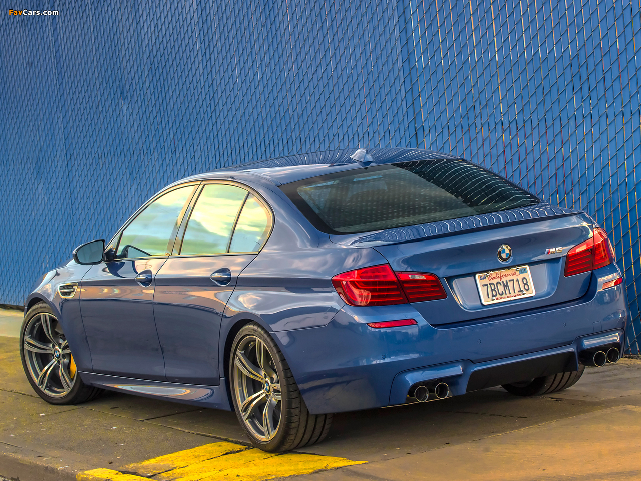 BMW M5 US-spec (F10) 2013 pictures (1280 x 960)