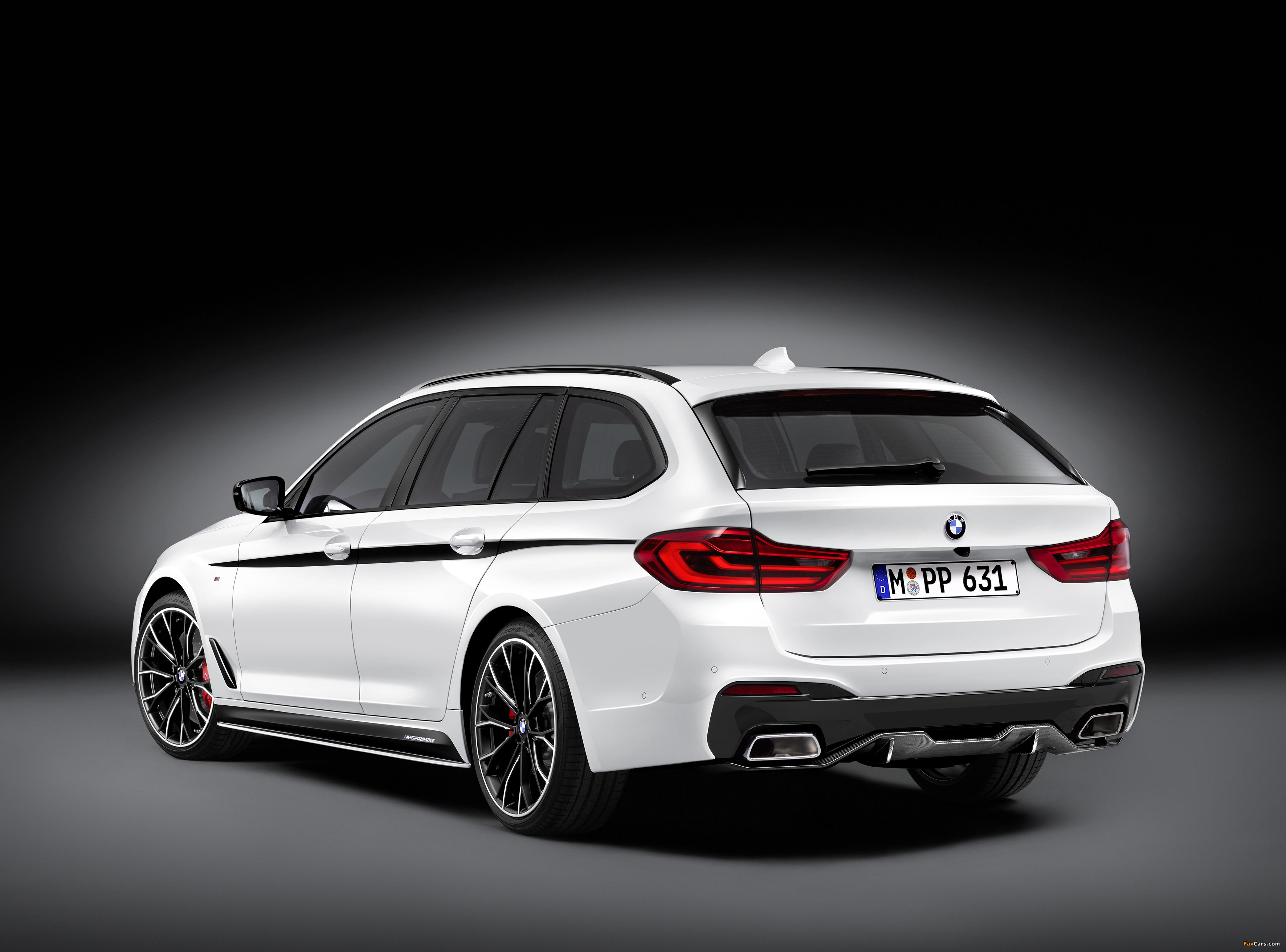 BMW 5 Series Touring M Performance Accessories (G31) 2017 wallpapers (3543 x 2624)