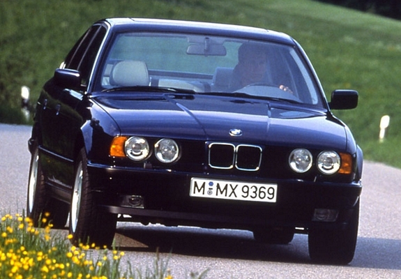 BMW 5 Series E34 pictures