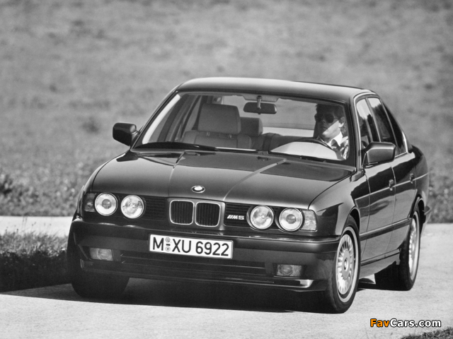 BMW M5 (E34) 1988–92 images (640 x 480)