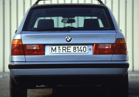 BMW 5 Series Touring (E34) 1992–95 images