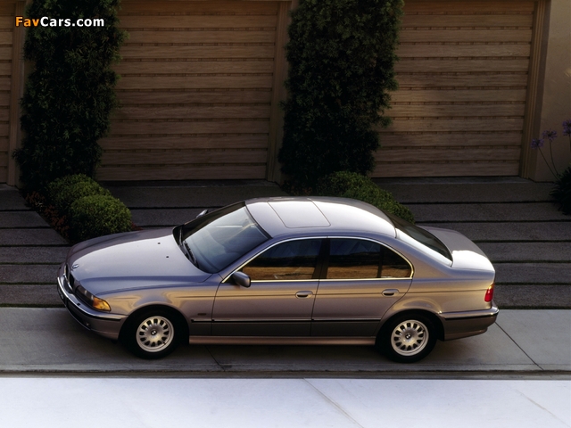 BMW 5 Series Sedan (E39) 1995–2003 pictures (640 x 480)