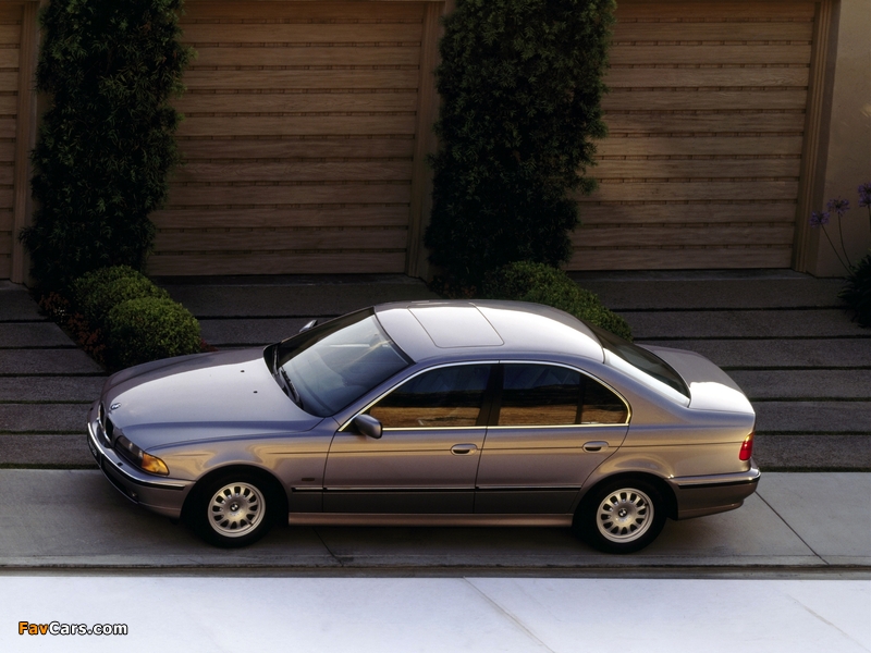 BMW 5 Series Sedan (E39) 1995–2003 pictures (800 x 600)