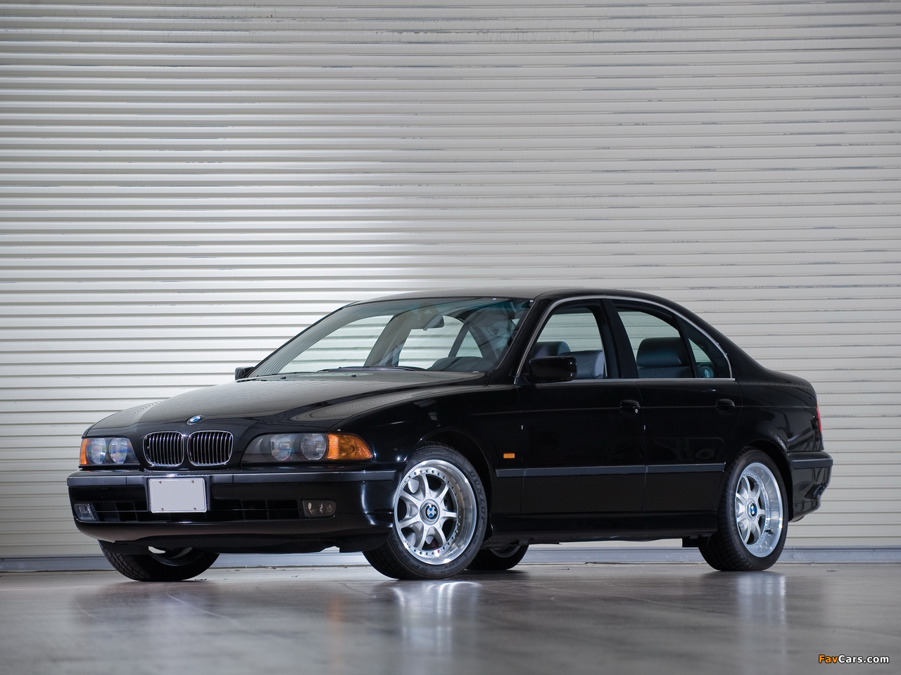 BMW 540i Sedan US-spec (E39) 1996–2003 images (1280 x 960)
