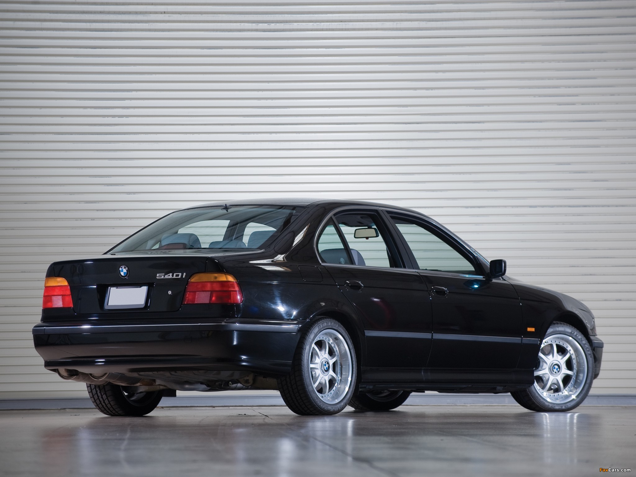 BMW 540i Sedan US-spec (E39) 1996–2003 pictures (2048 x 1536)