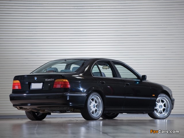 BMW 540i Sedan US-spec (E39) 1996–2003 pictures (640 x 480)