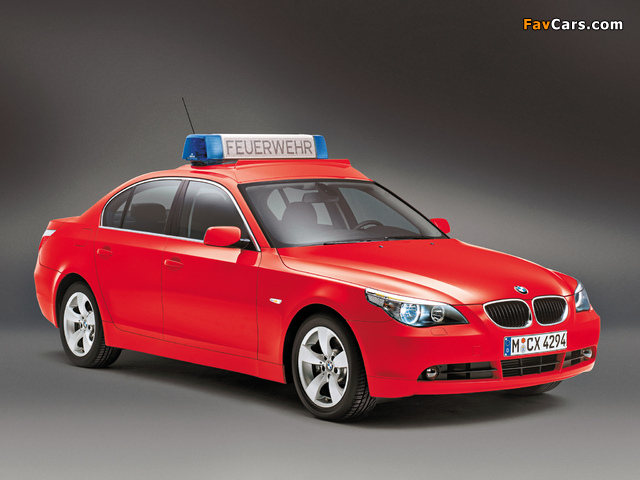 BMW 5 Series Sedan Feuerwehr (E60) 2003–07 images (640 x 480)