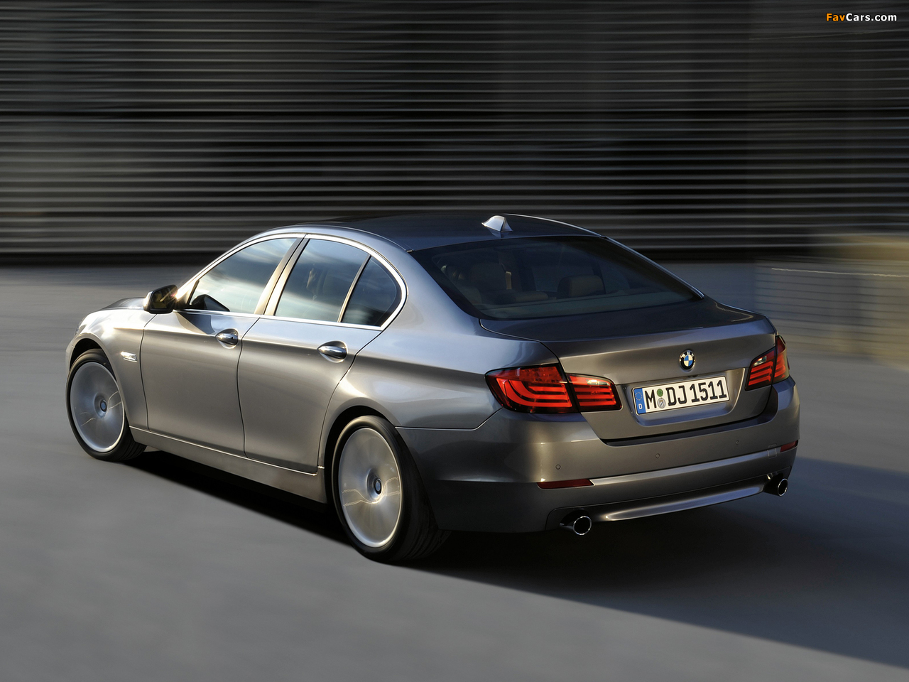 BMW 5 Series Sedan (F10) 2010 wallpapers (1280 x 960)