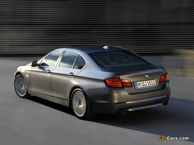 BMW 5 Series Sedan (F10) 2010 wallpapers (640 x 480)