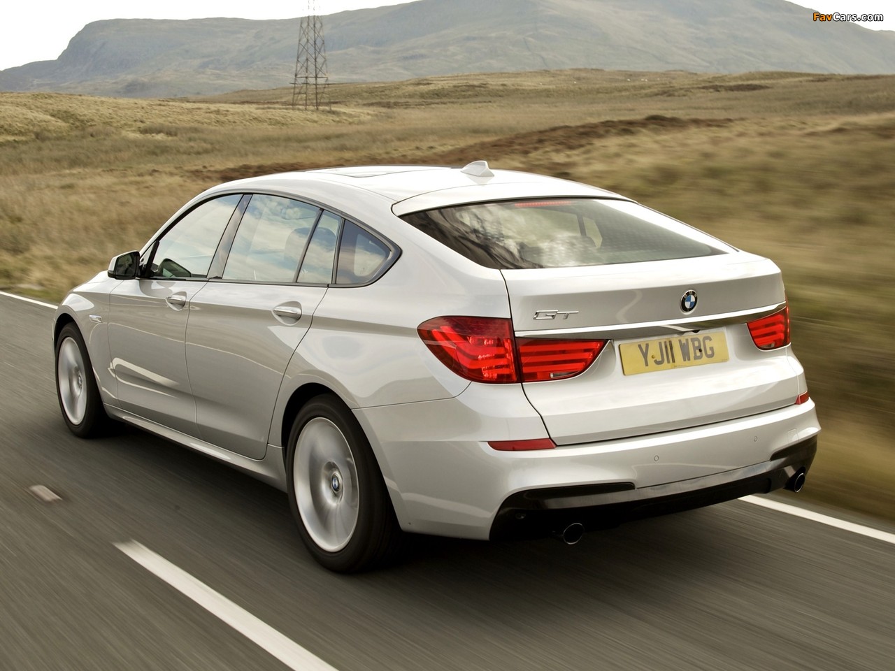 Images of BMW 5 Series Gran Turismo M Sport Package UK-spec (F07) 2011–13 (1280 x 960)