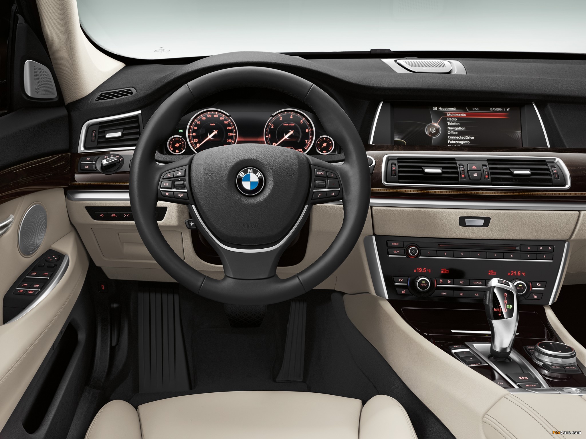 Images of BMW 535i xDrive Gran Turismo Luxury Line (F07) 2013 (2048 x 1536)